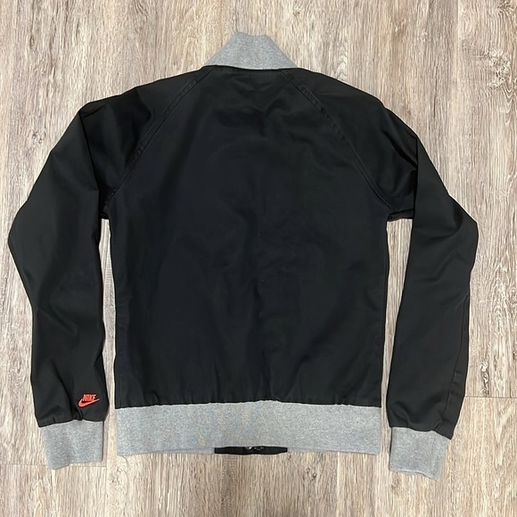 Nike Black and Gray Women's Jacket - Picture 9 of 15